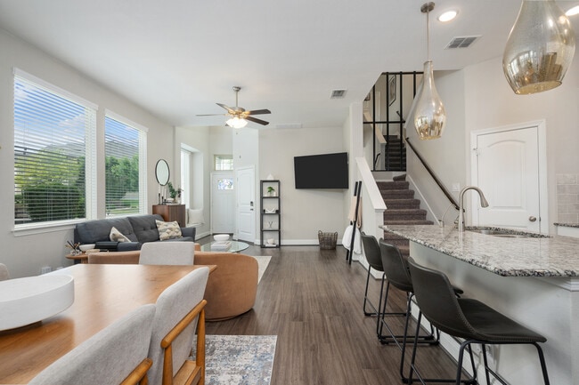 Building Photo - 17339 Moscato