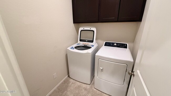 Building Photo - 36439 Pampoloma Ave