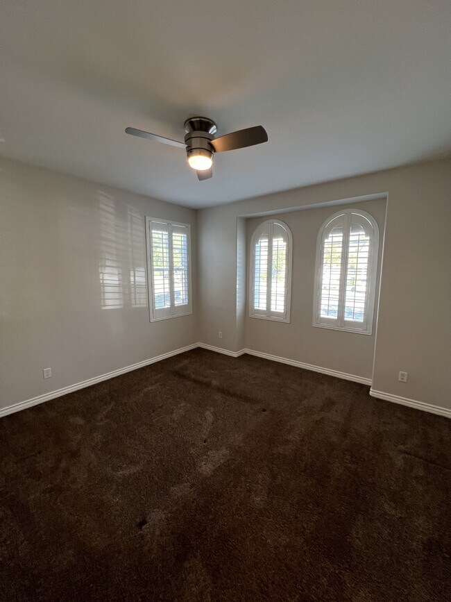 Building Photo - 28839 Chatham Ln