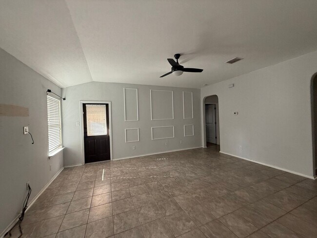 Building Photo - 10550 Rhyder Ridge