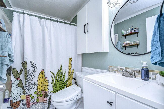 Building Photo - 2926 Lichen Ln