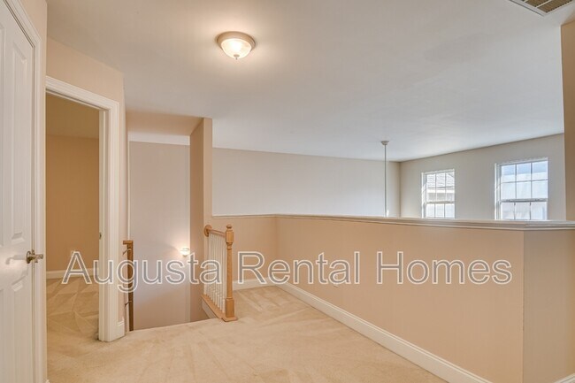 Building Photo - 200 Kline St NW