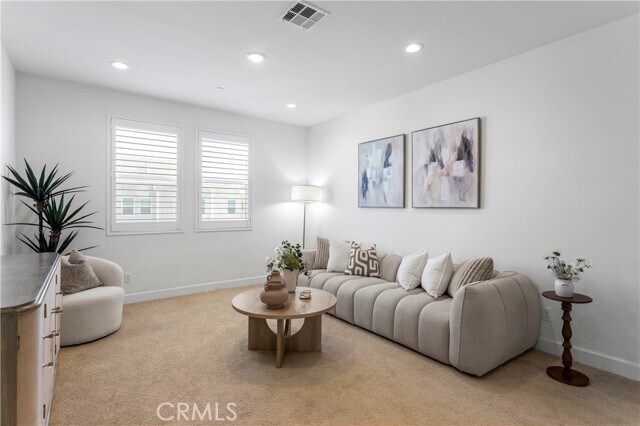 Building Photo - 105 Shear