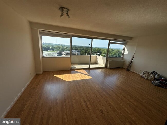 Building Photo - 4515 Willard Ave