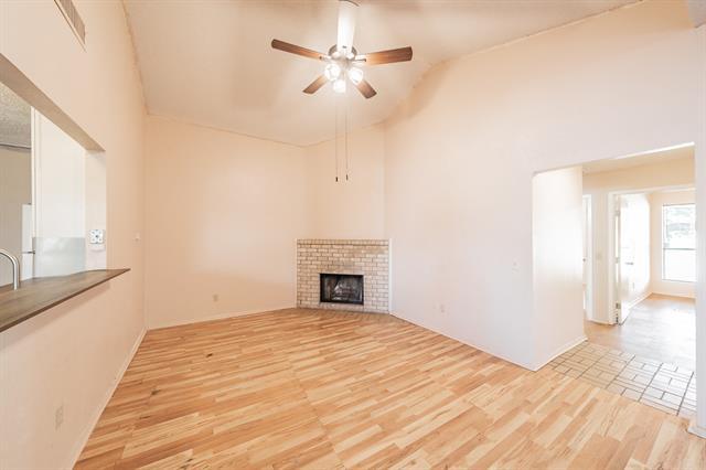 Building Photo - 103 W Timberview Ln