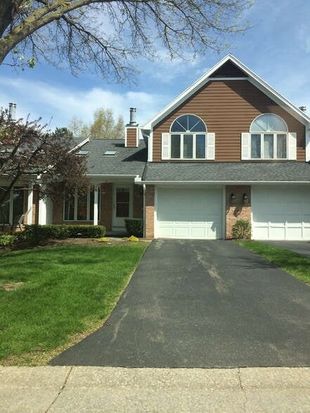 Primary Photo - 70 Eaglesfield Way