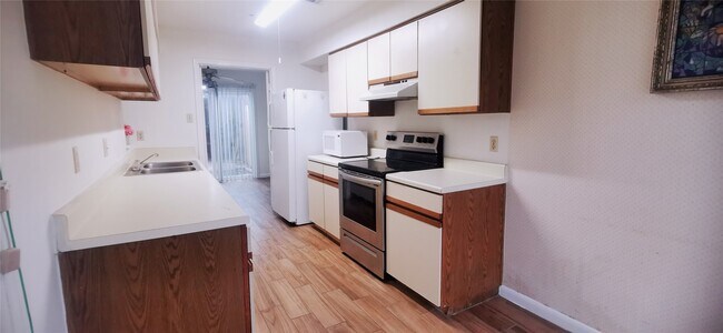 Building Photo - 8313 Augustine Dr