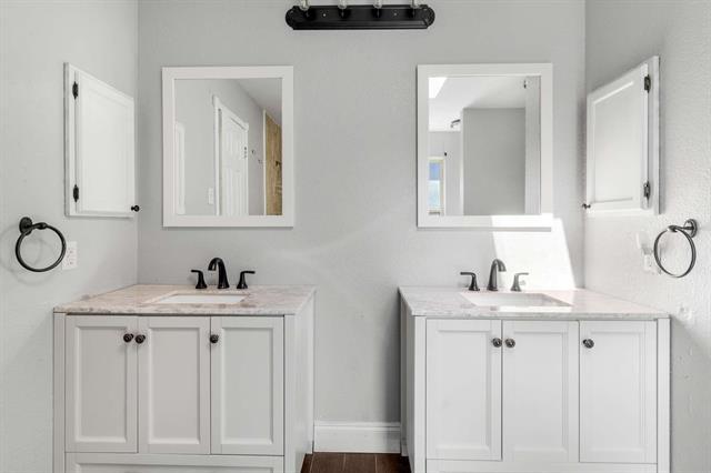 Building Photo - 1505 Clover Dr