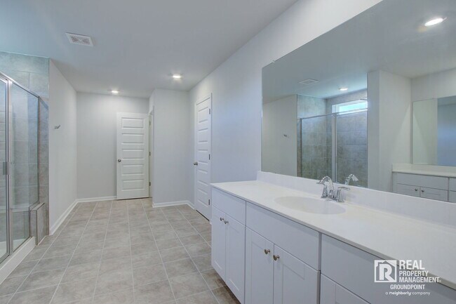 Building Photo - 137 Paddle Boat Wy