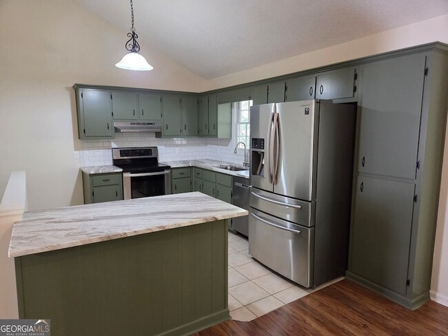 Building Photo - 984 Overlook Dr