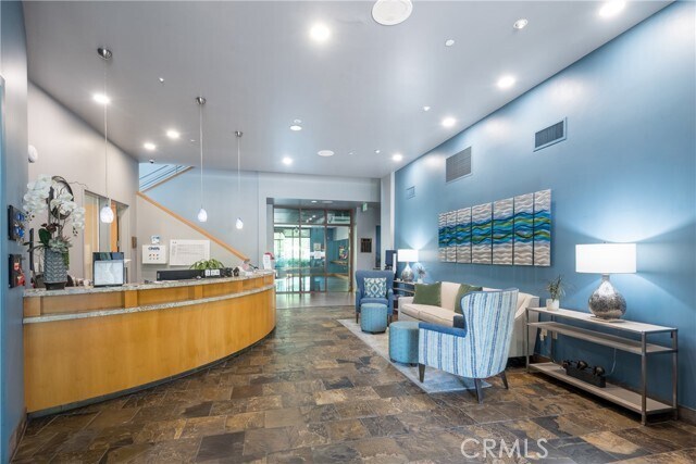 Building Photo - 23801 Los Pinos Ct