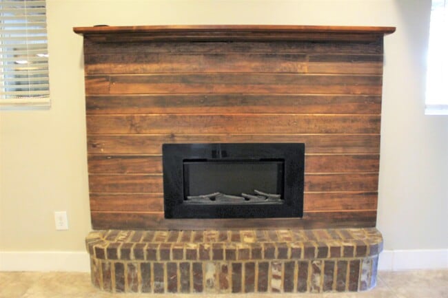 Building Photo - 1084 E 3400 N