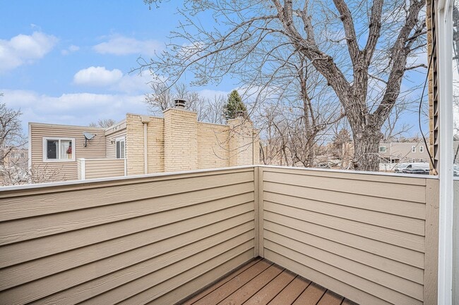 Building Photo - 9626 E Kansas Cir