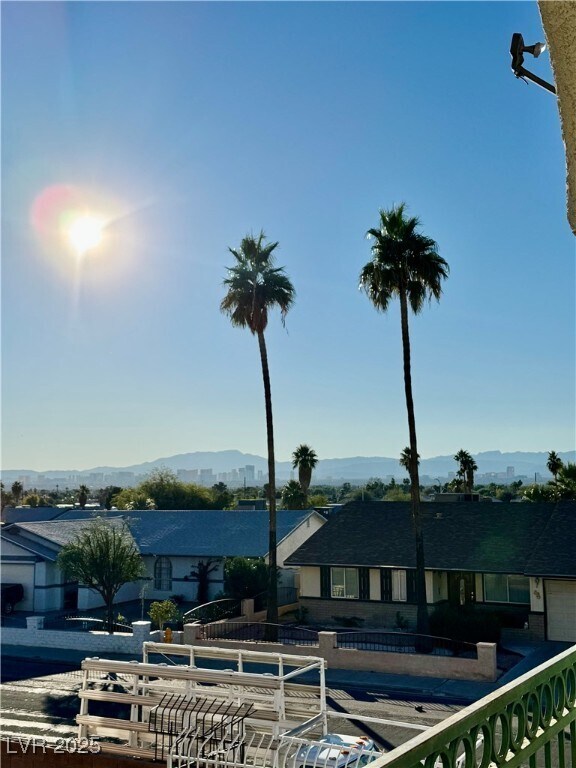 Building Photo - 6201 E Lake Mead Blvd