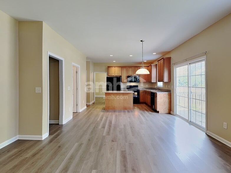 Building Photo - 918 Pristine Ln