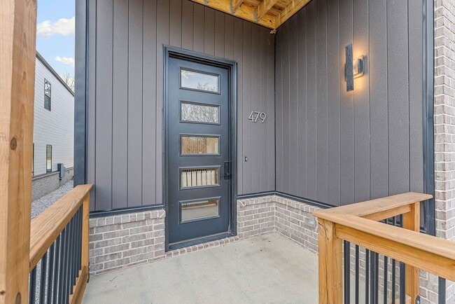 Building Photo - 479 S Happy Hollow Rd