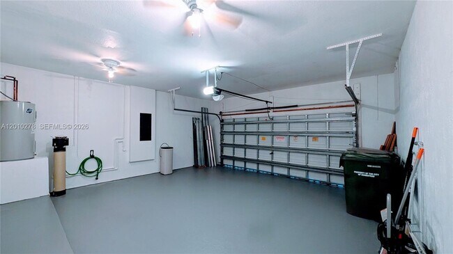 Building Photo - 2151 NE 37th Terrace