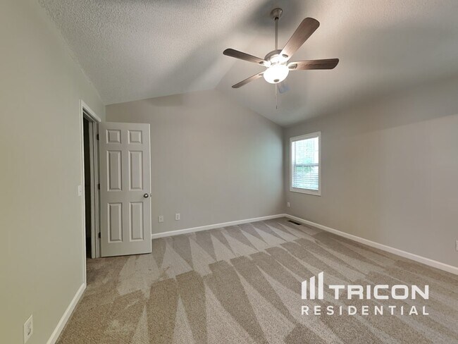 Building Photo - 16 Windrush Drive White GA