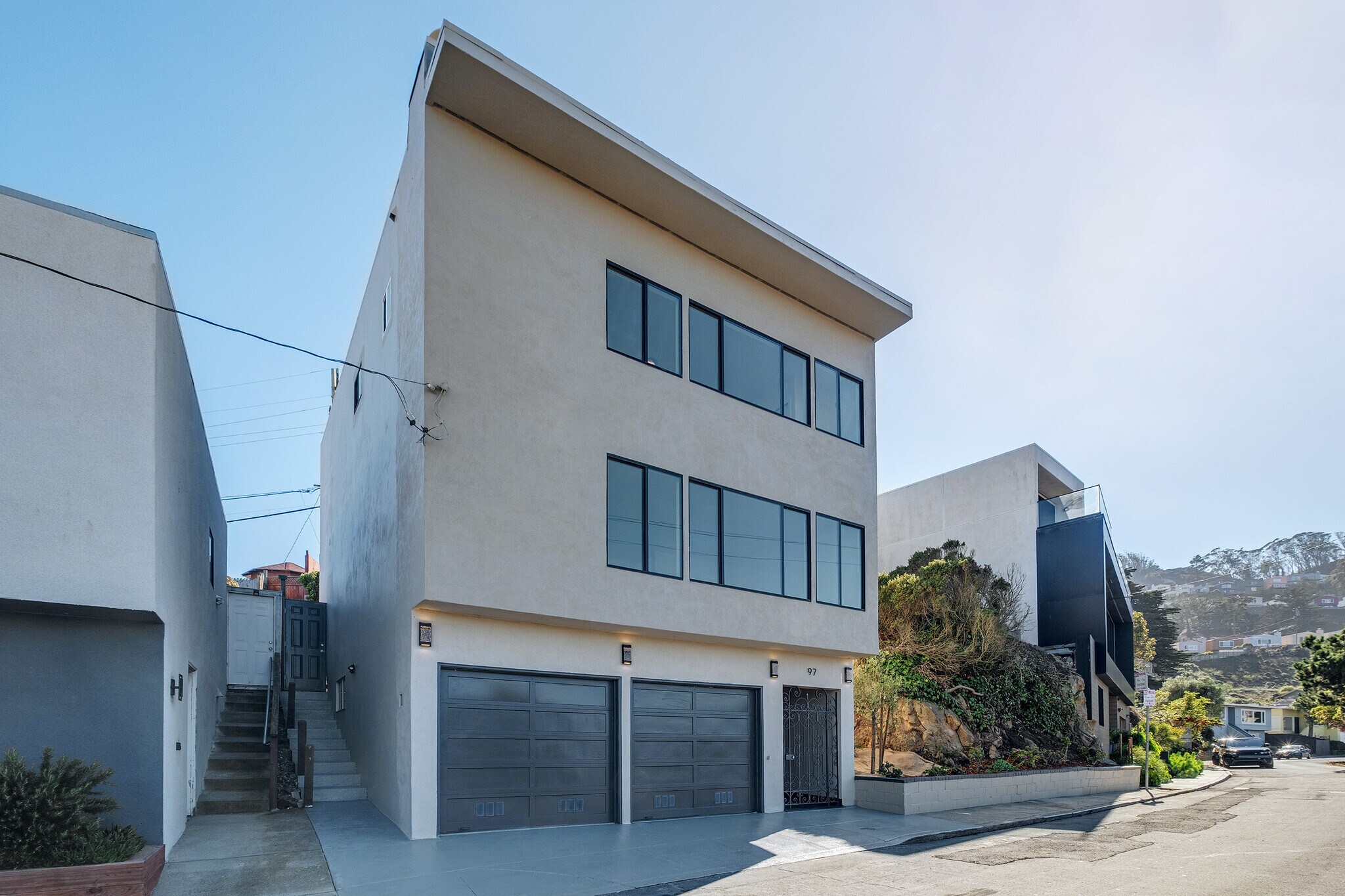 Building Photo - 97 Canyon Dr
