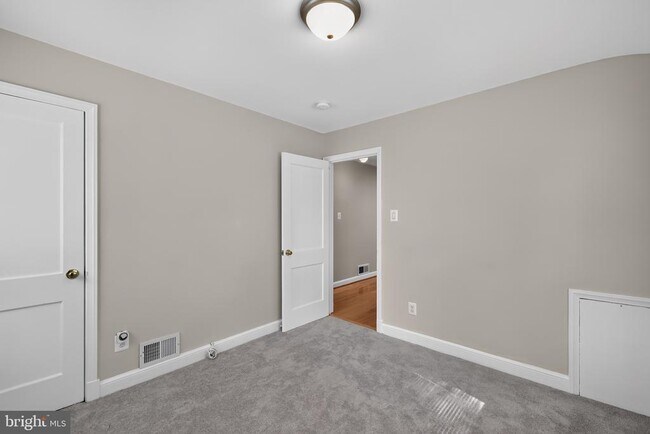 Building Photo - 11102 Bucknell Dr