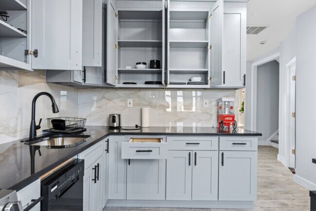 Building Photo - 23 Obrien Ct