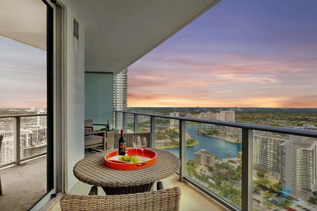 Building Photo - 4111 S Ocean Dr