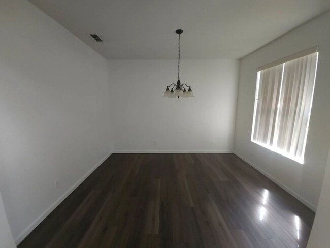 Building Photo - 5/3.5 Balboa Blvd~Verde Ridge~Large & Lovely!