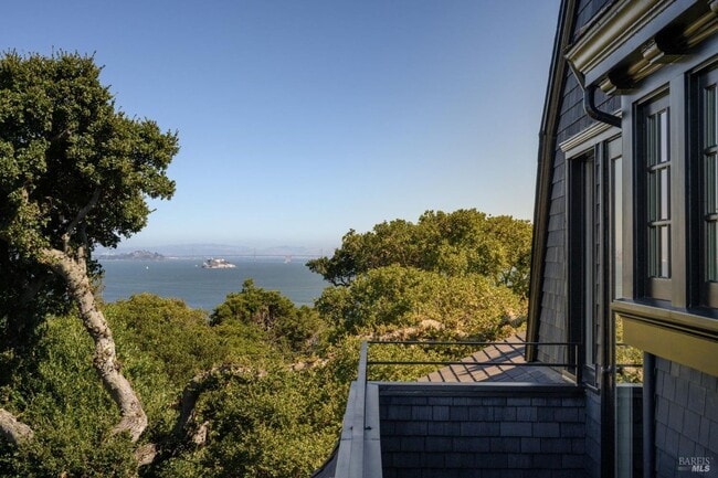 Building Photo - Gorgeous Sausalito Grand Craftsman Home w/...
