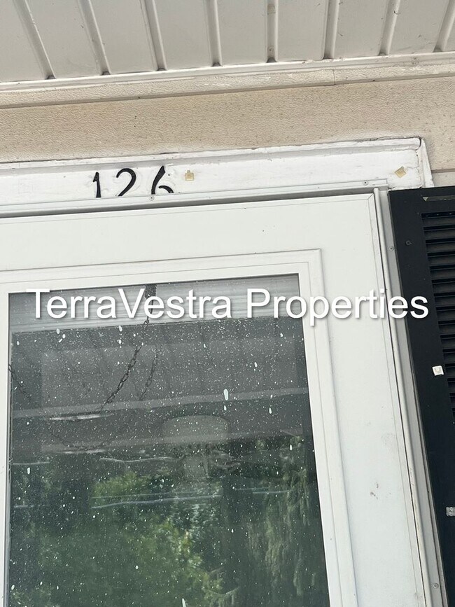 Building Photo - 124-126 West Harmony Street