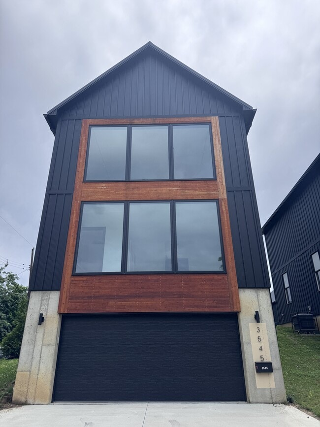 Building Photo - 3545 Eden Ave