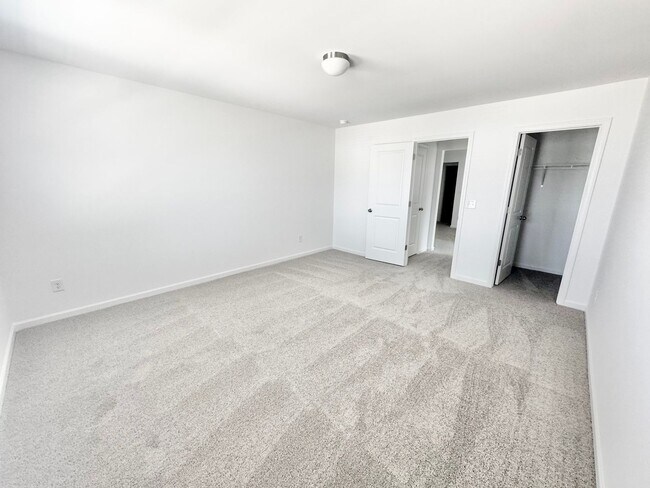 Building Photo - NEW 4 br 2.5 ba with loft and private study in the Kensington community READY MAY 2026