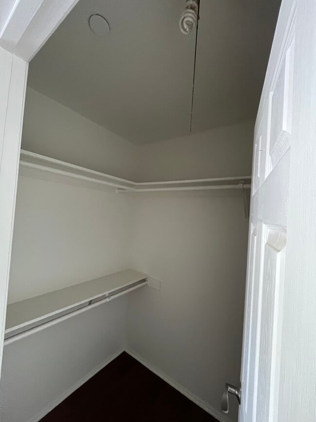 Building Photo - 12727 Shenley St