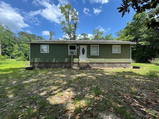 Building Photo - 979 Hillbilly Heaven Rd