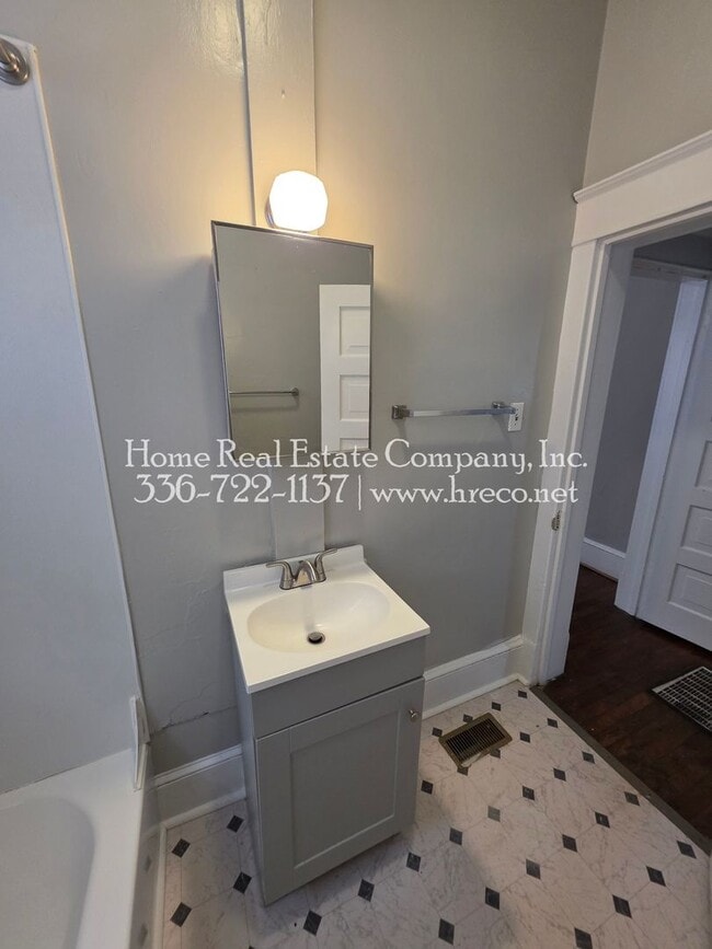 Building Photo - 1413 E.23rd Street