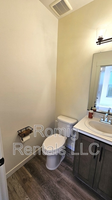 Building Photo - 906 NW 178th St