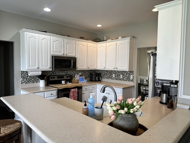 Building Photo - 134 Darmondale Dr
