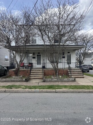 Building Photo - 247 Plymouth Ave