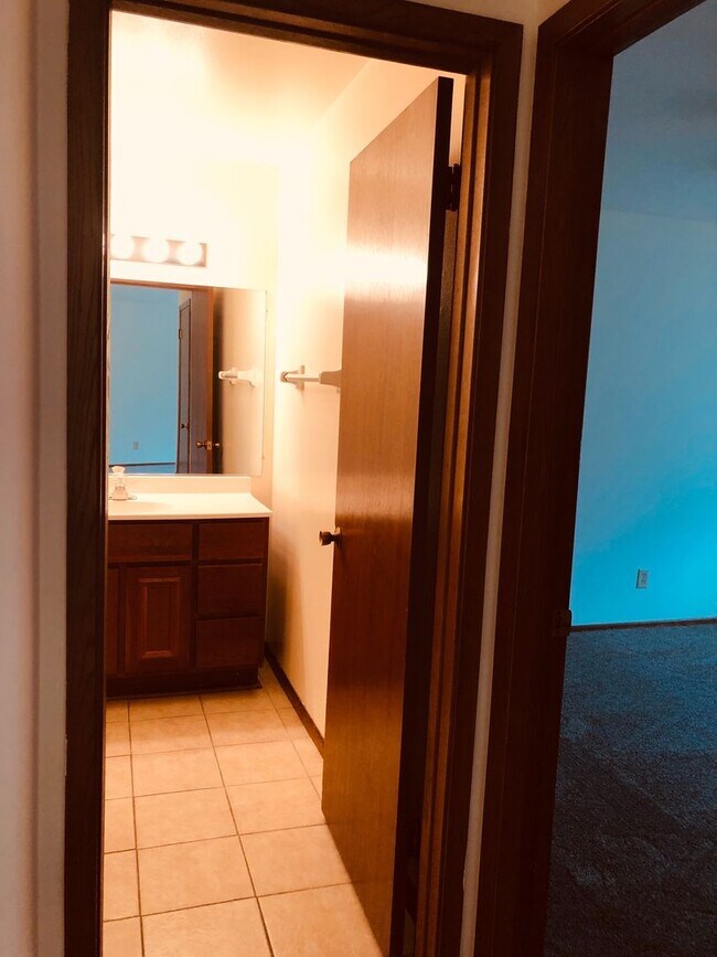 Building Photo - Spruce Court Apartment - Greenfield WI - Call 262-420-0390 to schedule a showing