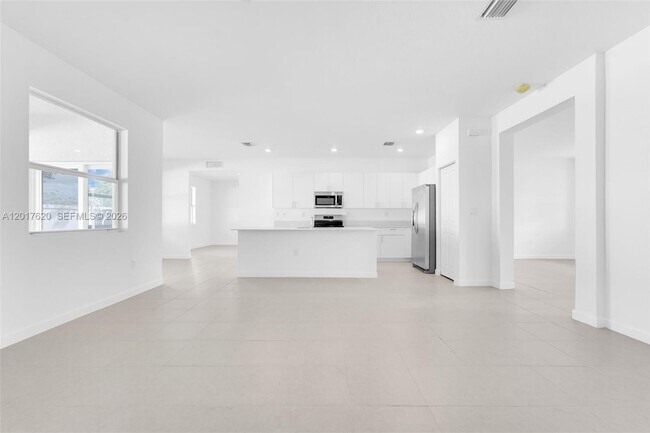 Building Photo - 27232 SW 159th Path