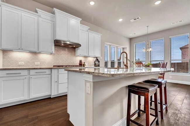 Building Photo - 138 Spanish Bluebell Dr