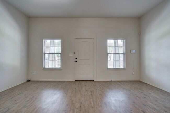 Building Photo - 2102 17th St