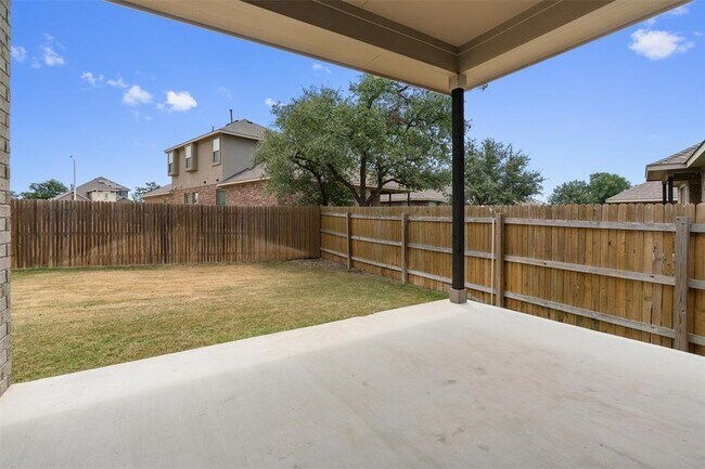 Building Photo - 2428 Lyla Ln