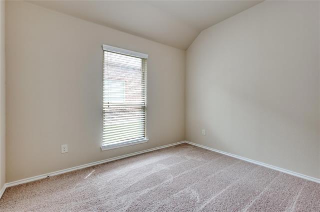 Building Photo - 1028 Lake Woodland Dr