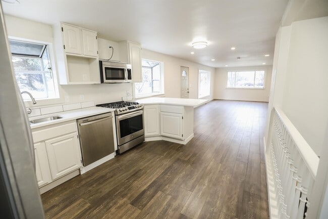 Building Photo - 5113 N McDonald Rd