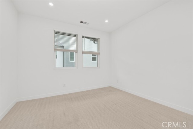 Building Photo - 1218 W Bushell St
