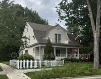 Building Photo - 512 W Clark St