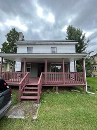 Building Photo - 112 Beach St