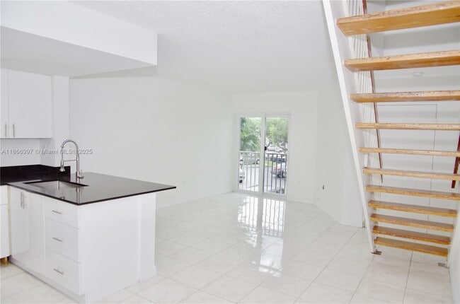 Building Photo - 8660 NW 6th Ln