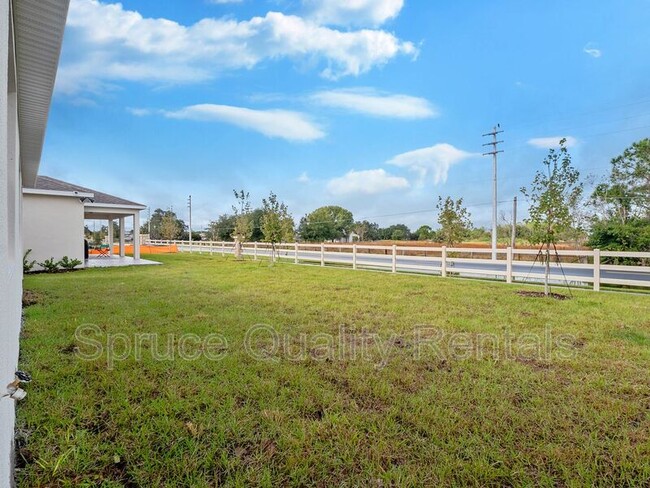 Building Photo - 5641 Cedar Chase Dr