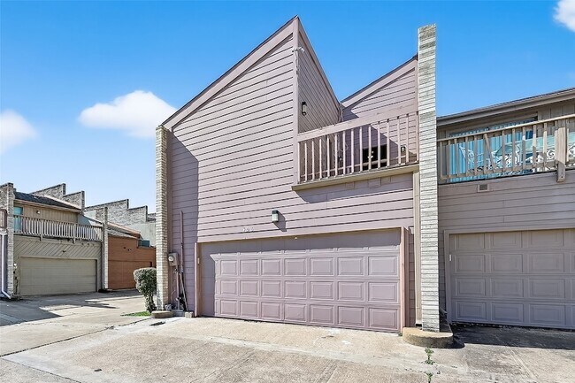 Building Photo - 11280 Braes Forest Dr